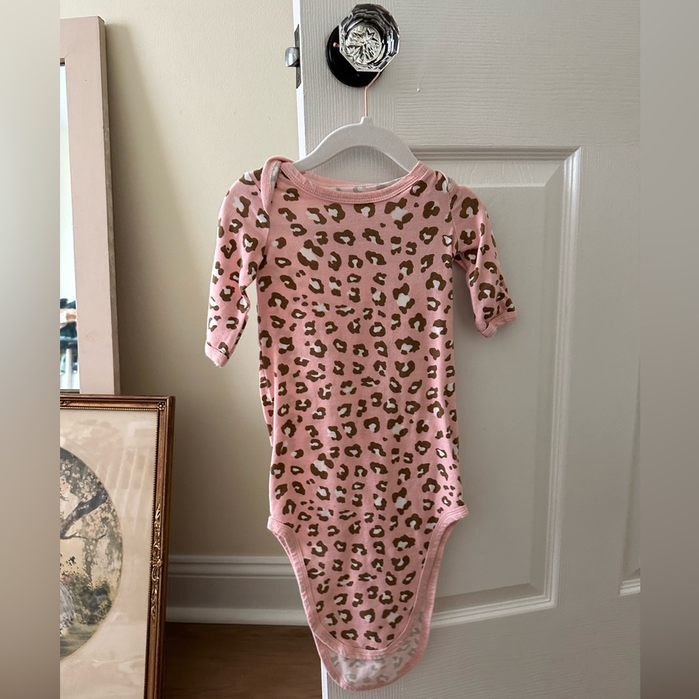 Baby essentials knot dress